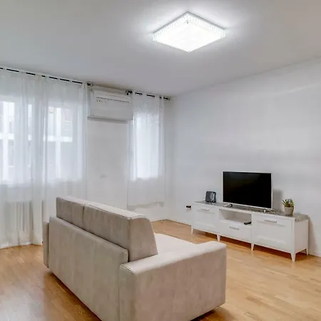 Nuovissimo E Luminoso Bilocale Zona Precotto